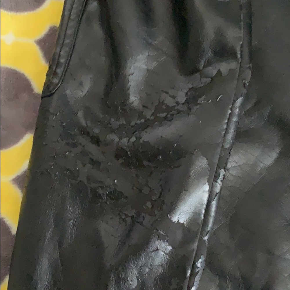 Leather jacket - Picture 3 of 3